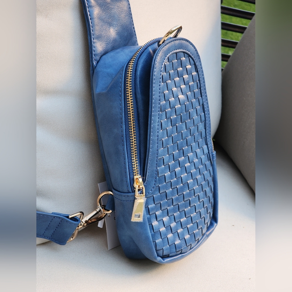 Pretty Simple Women's Waverly Navy Woven Vegan Leather Sling Crossbody Bag - Picture 4 of 8